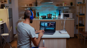 filmmaker editing video footage using modern techn 300x168 Video Technologies that have found Their Way on the Internet
